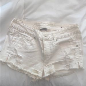 American Eagle, super stretch white shorts